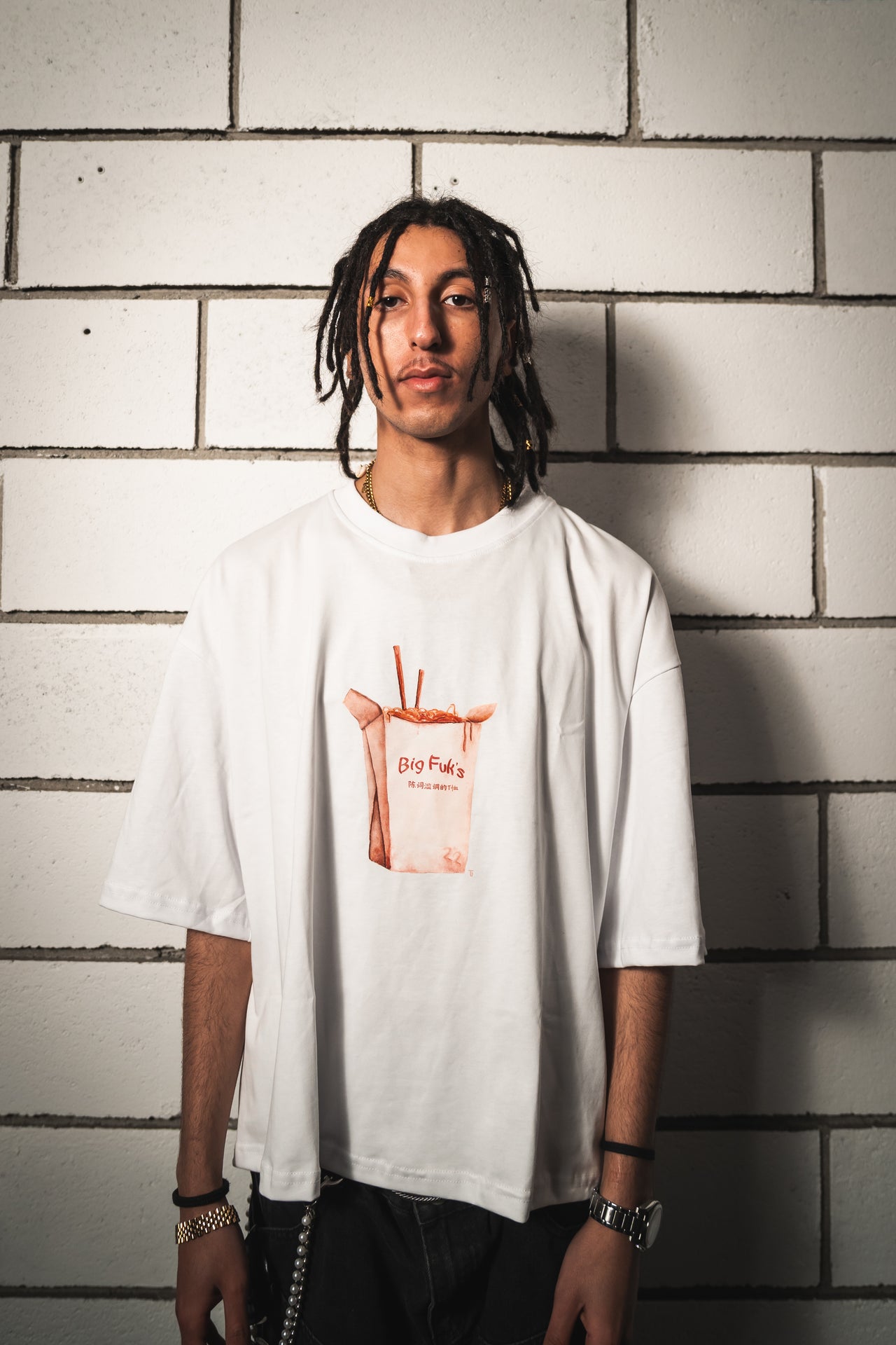 Clichè Tee